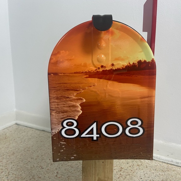 Custom Mailbox with beautiful Hawaiian sunset. Add your name & address optional. - Picture 9 of 11